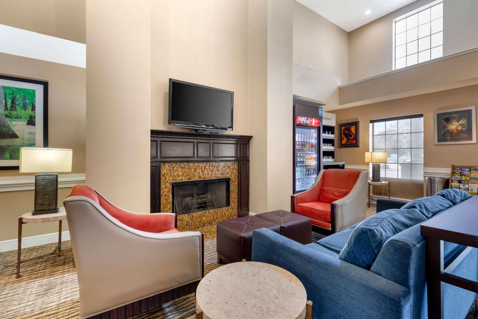 Comfort Suites Port Allen - Baton Rouge Esterno foto